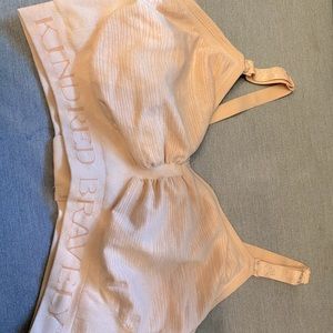 Kindred Bravely nursing and pumping bra